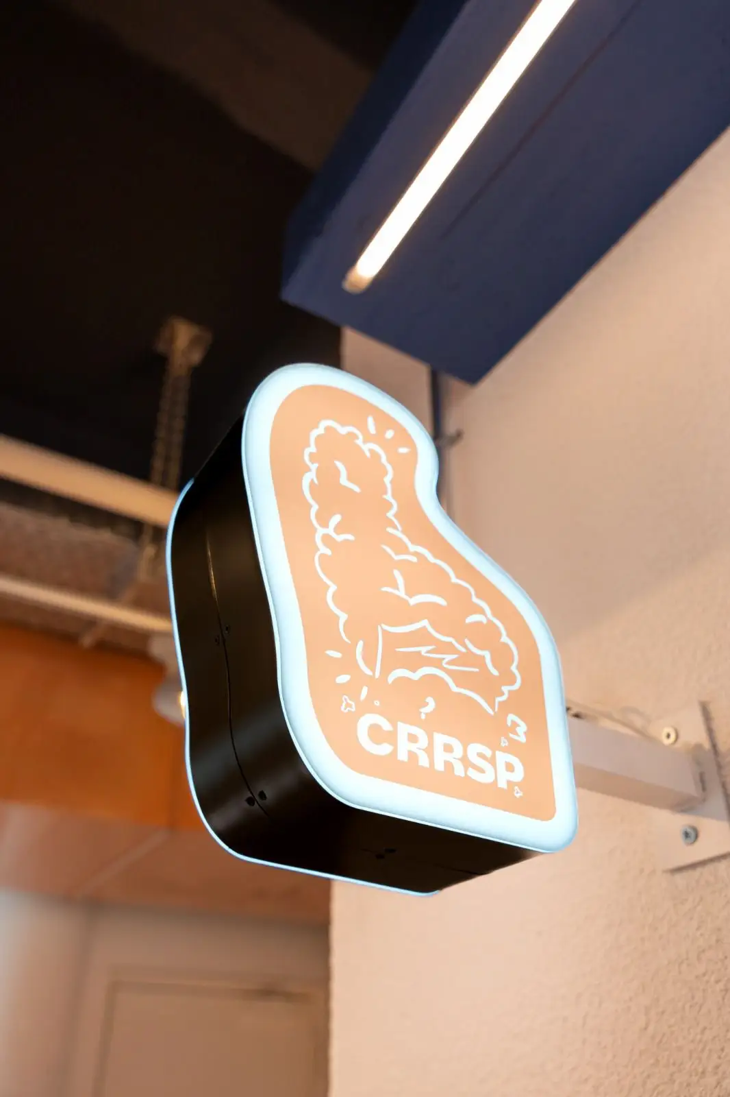 Enseigne drapeau pour le restaurant Crrsp