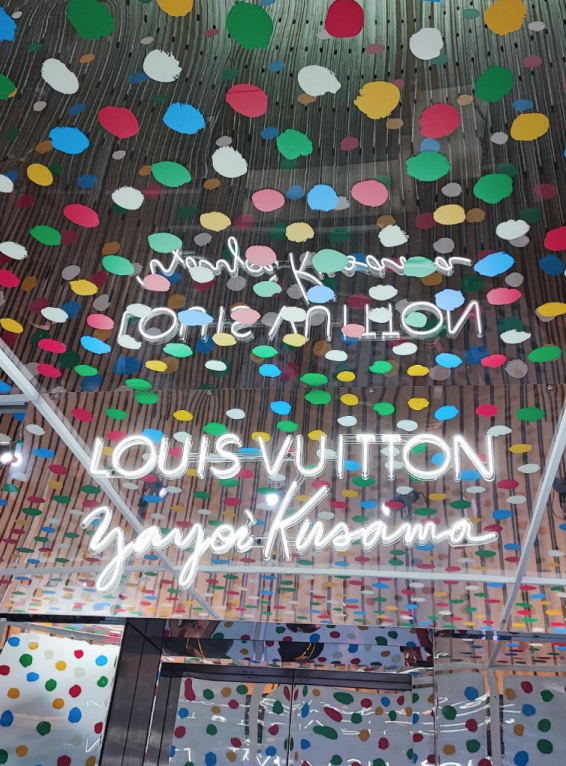 Néon pour Louis Vuitton, réalisé par Atelier Gambetta