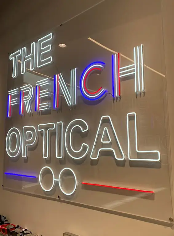 Néon pour The french optical, réalisé par Atelier Gambetta