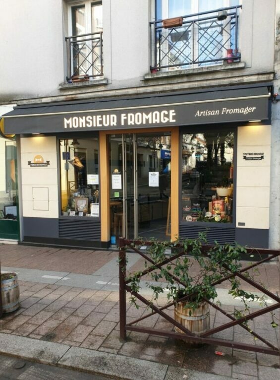 store et lambrequin monsieur fromage par atelier gambetta