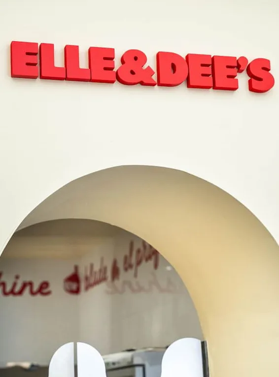 Lettres découpées pour Elle&dee's, réalisées par Atelier Gambetta