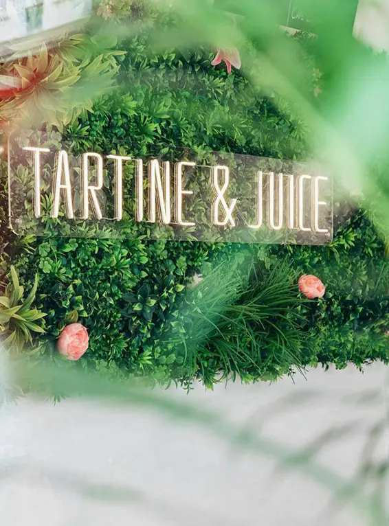 Néon pour Tartine & juice, réalisé par Atelier Gambetta