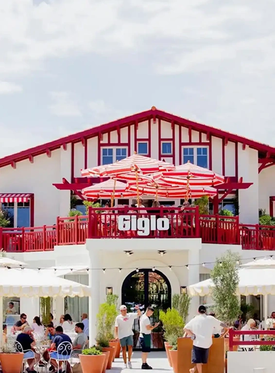 Lettres boitiers pour le restaurant Gigio, réalisées par Atelier Gambetta